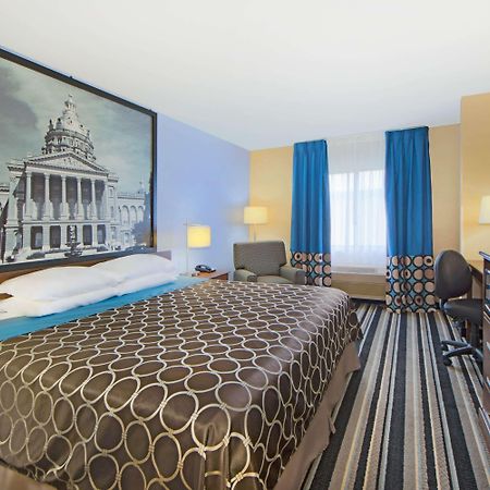 Hotel Super 8 By Wyndham Fairfield Esterno foto
