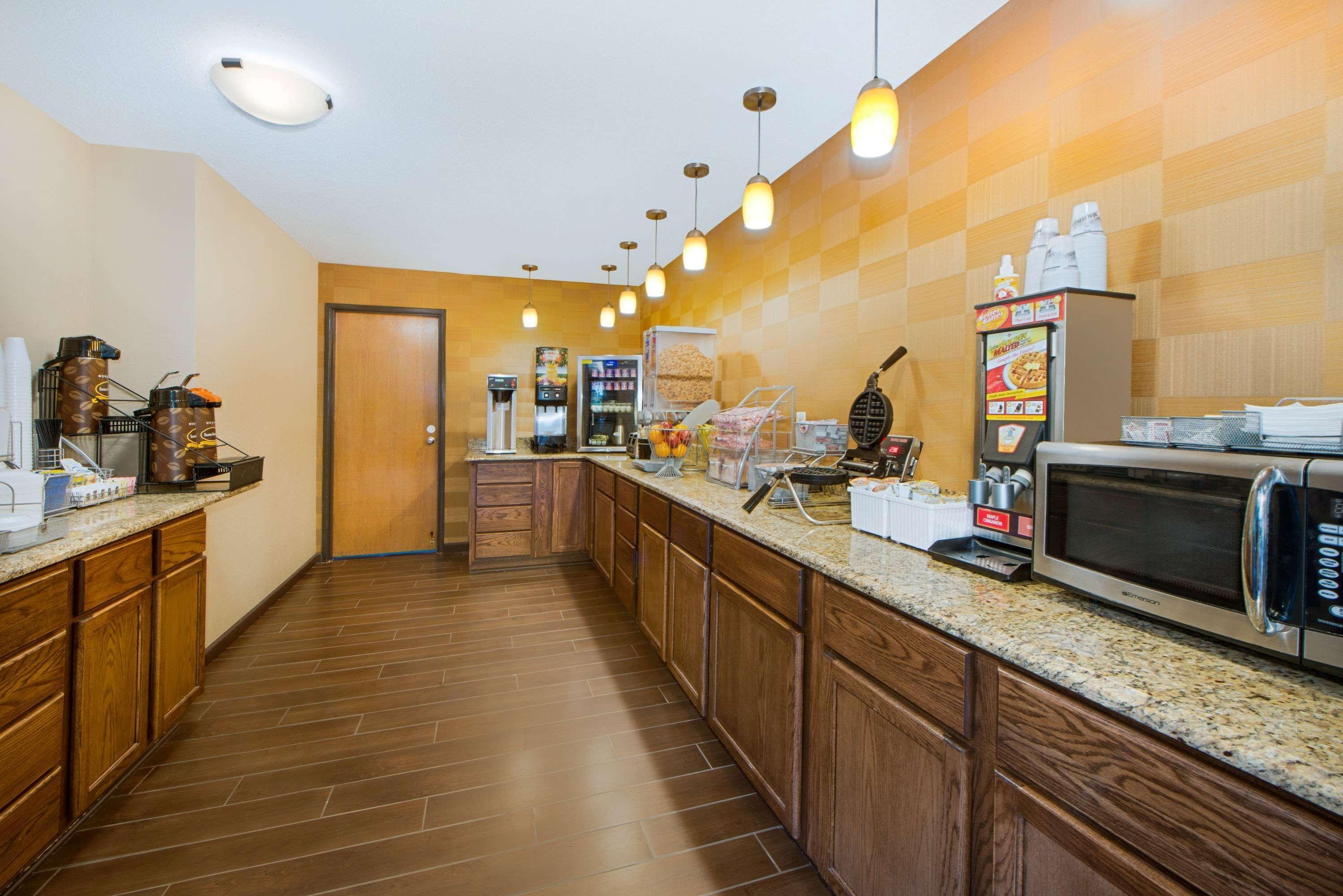 Hotel Super 8 By Wyndham Fairfield Esterno foto
