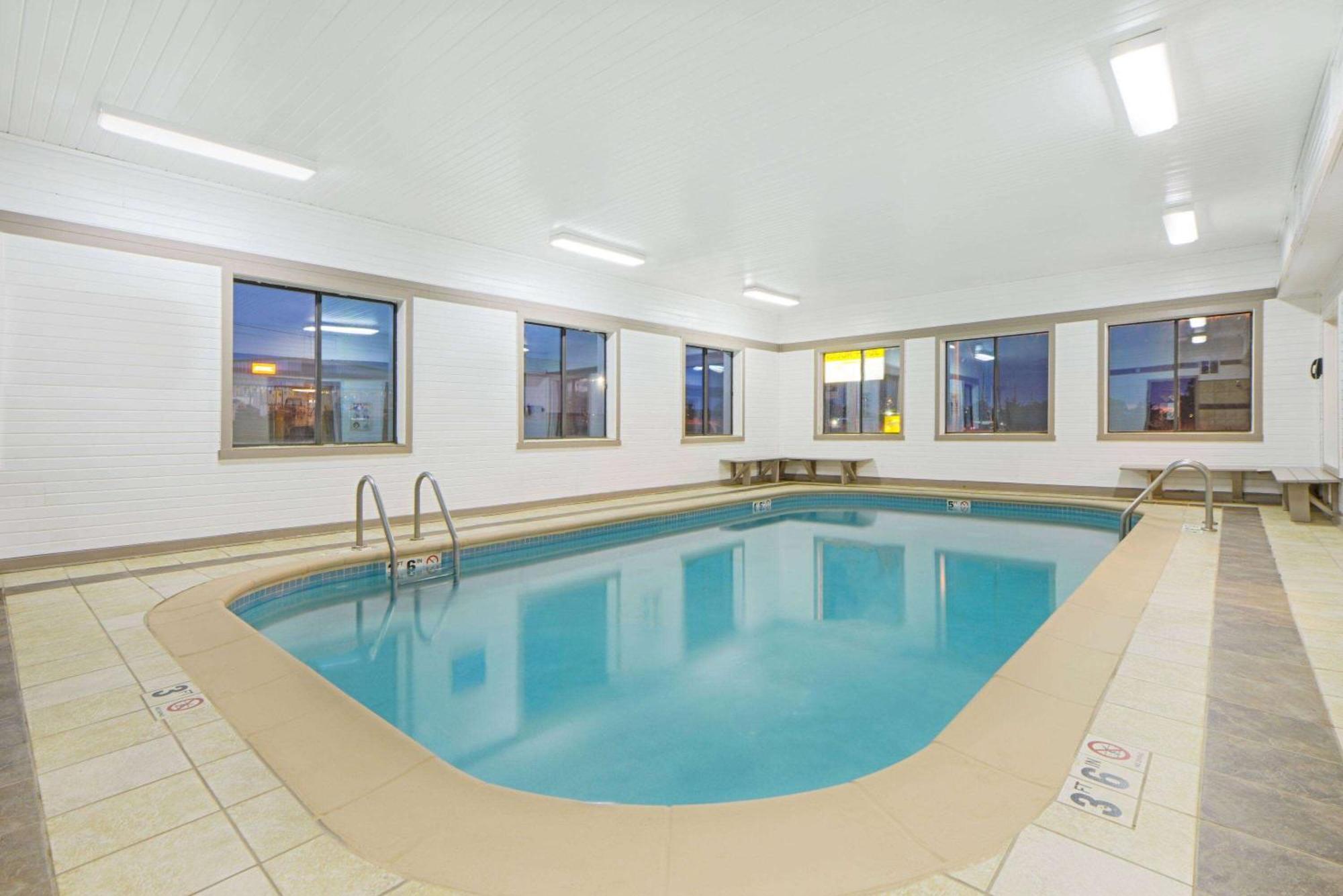Hotel Super 8 By Wyndham Fairfield Esterno foto
